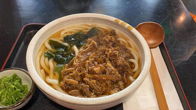 在机场吃的牛肉面