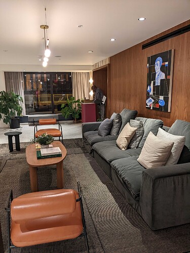 PXL_20221125_002556173