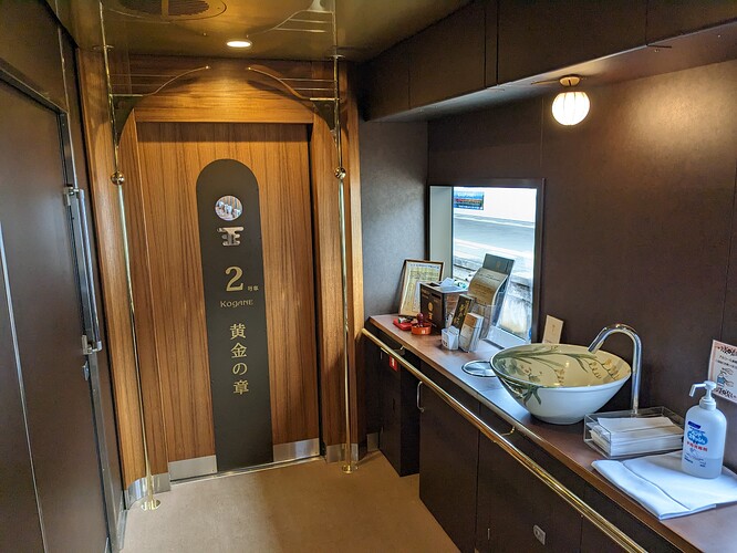 PXL_20230519_231525095