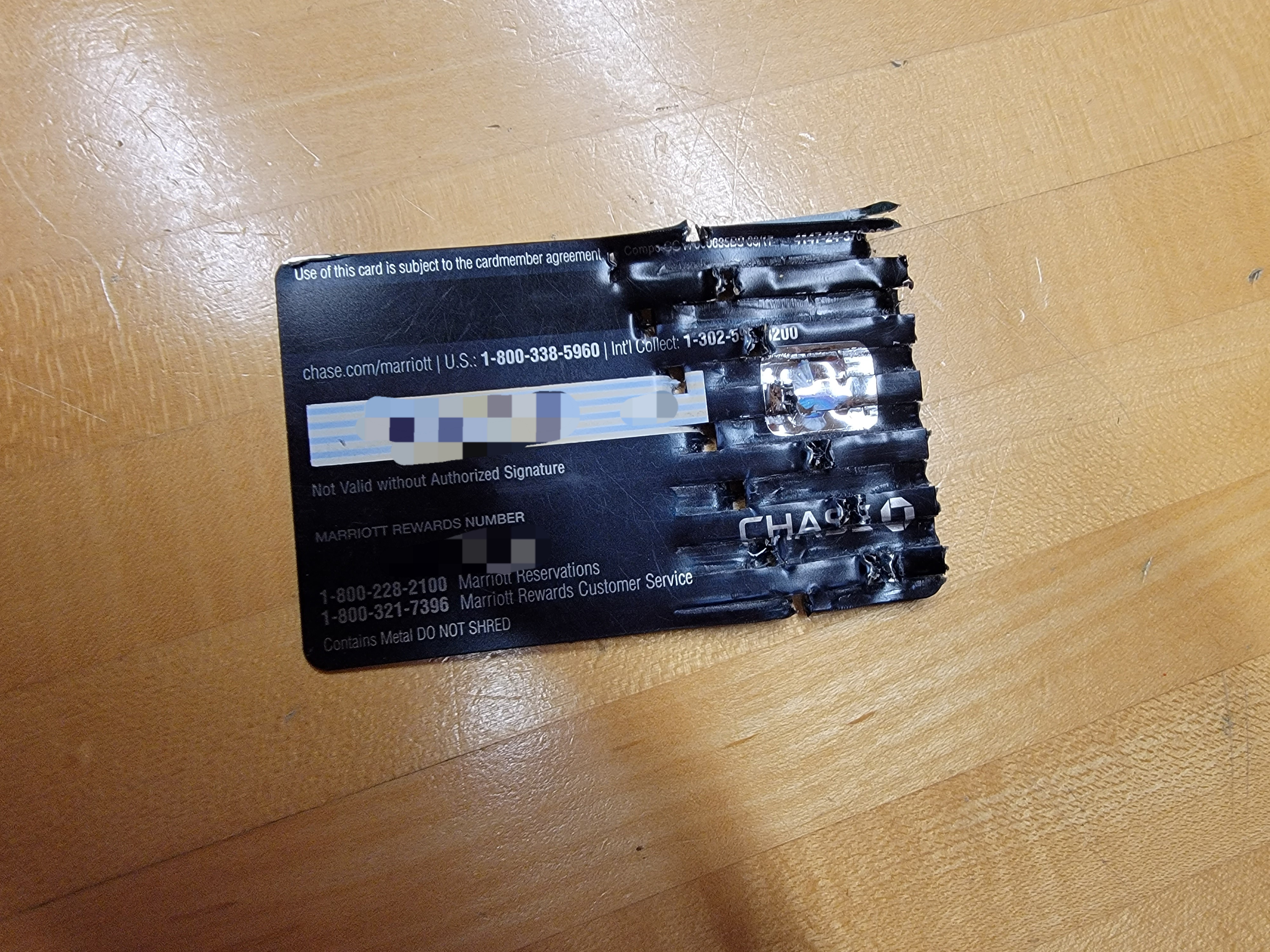 如果把金属卡放进碎纸机会怎么样？ - 信用卡- 美卡论坛